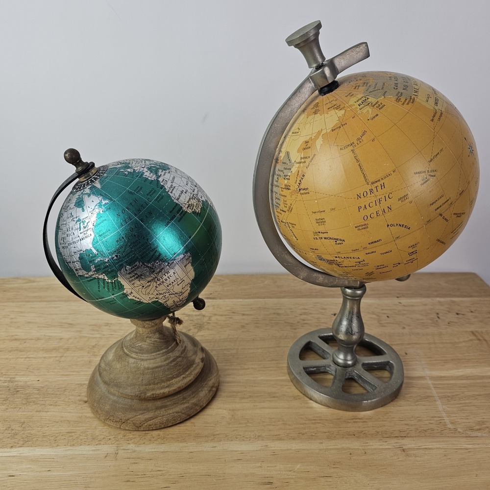 Vintage Style Mini Desktop World Lot of 2‎ Globes Brass Tone Rotating Decor